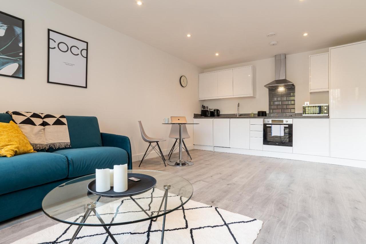 Copenhagen Court Apartments Basingstoke Exterior photo
