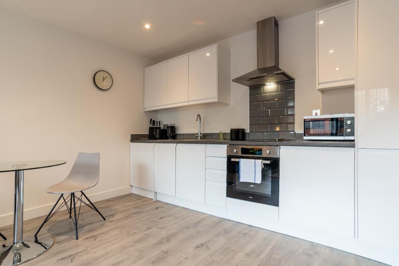 Copenhagen Court Apartments Basingstoke Exterior photo