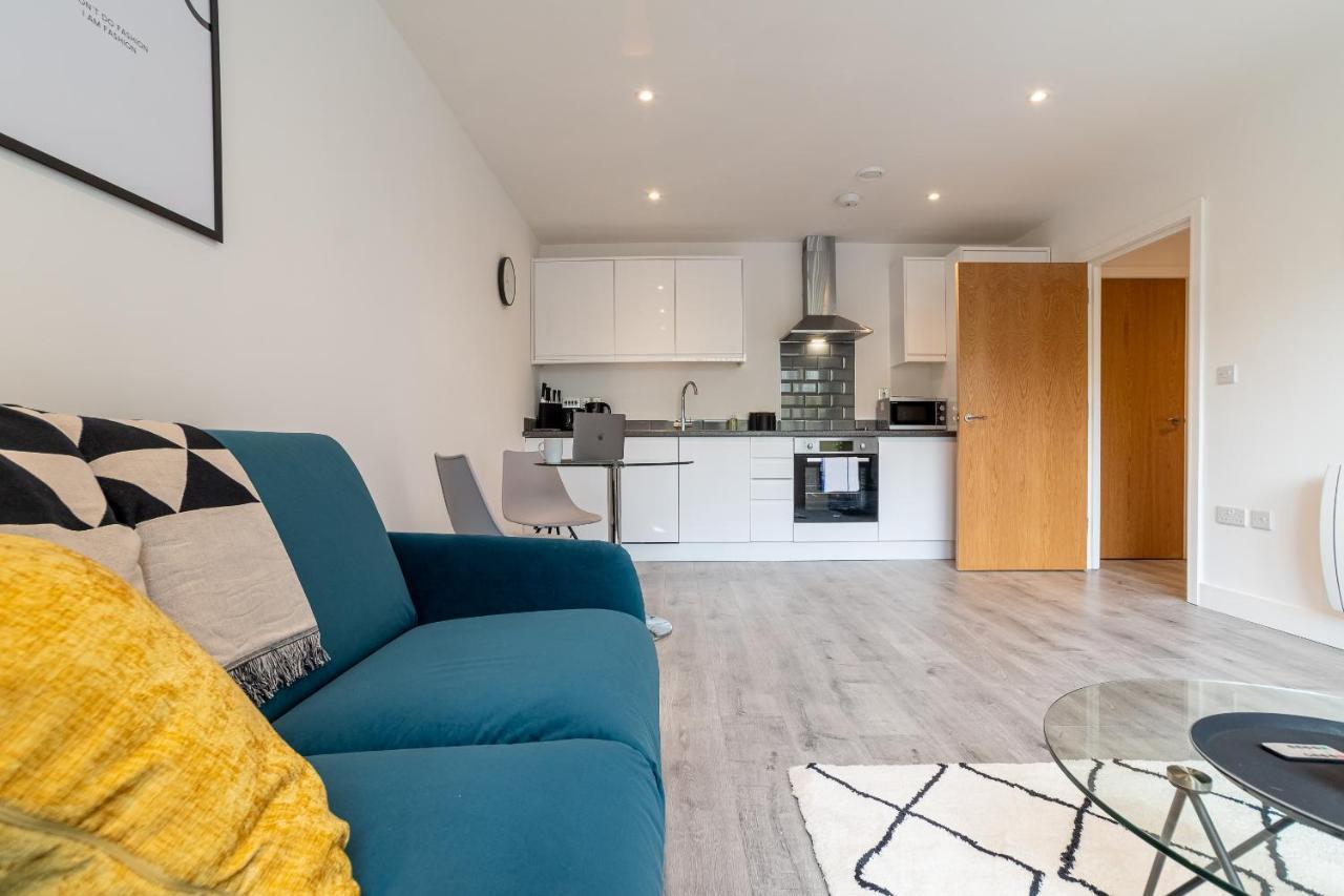 Copenhagen Court Apartments Basingstoke Exterior photo