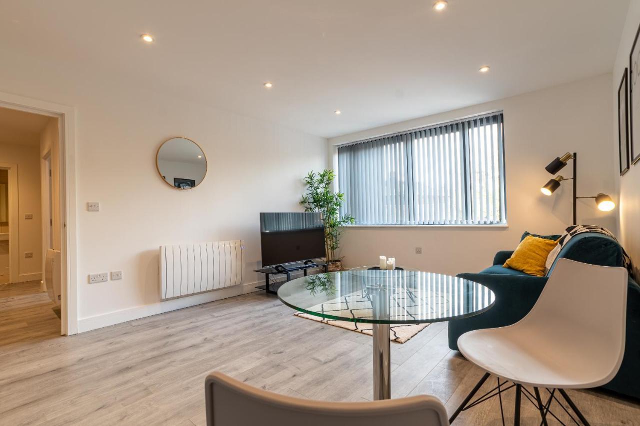 Copenhagen Court Apartments Basingstoke Exterior photo