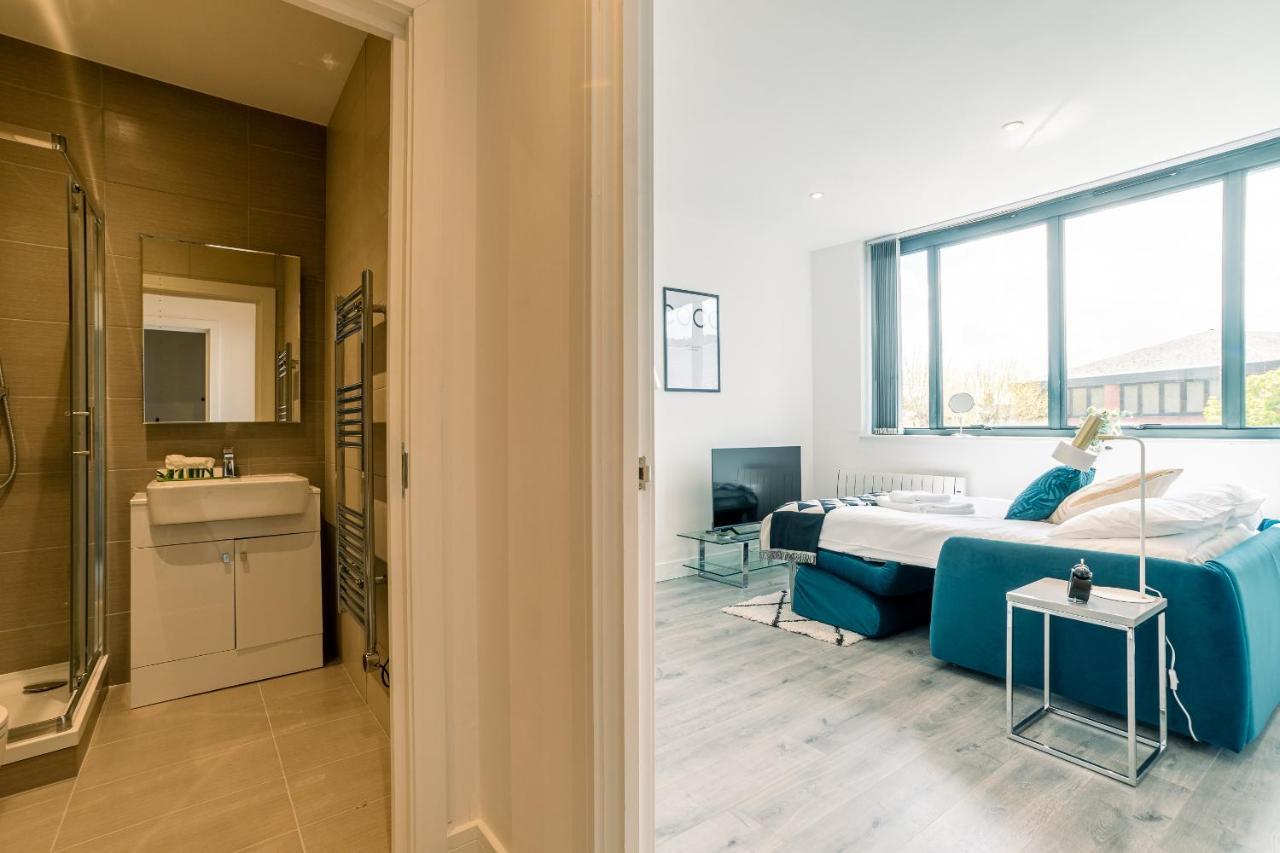 Copenhagen Court Apartments Basingstoke Exterior photo