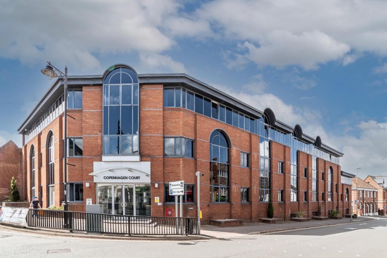 Copenhagen Court Apartments Basingstoke Exterior photo