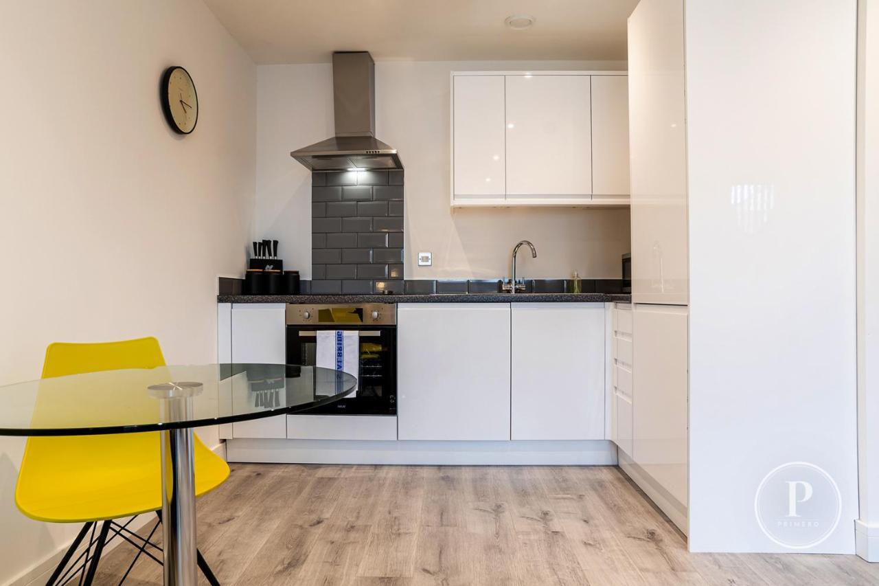 Copenhagen Court Apartments Basingstoke Exterior photo